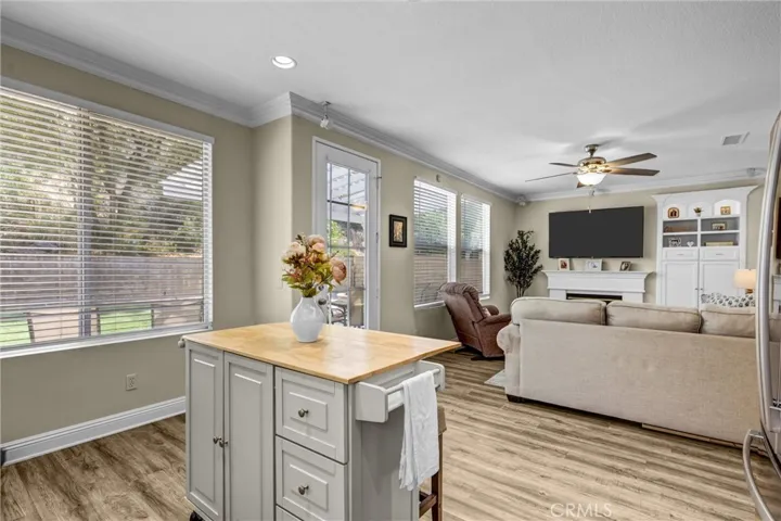 20001 Franks, Saugus, California 91350