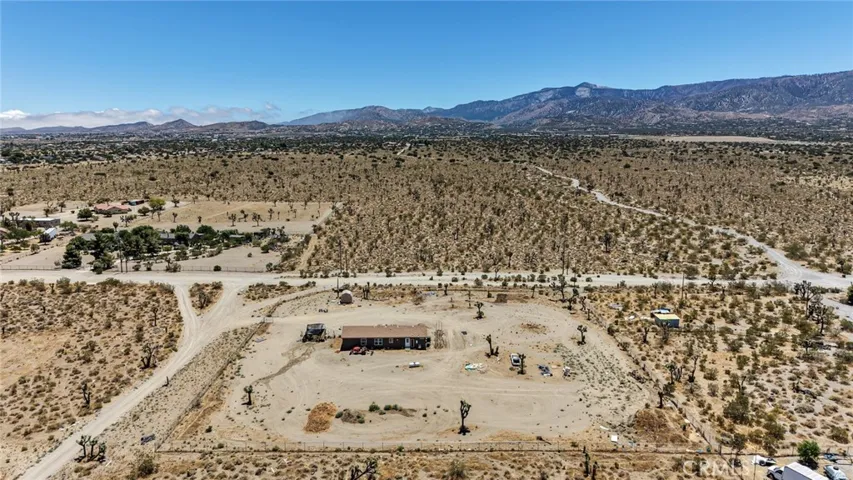 2876 Goss, Phelan, California 92371