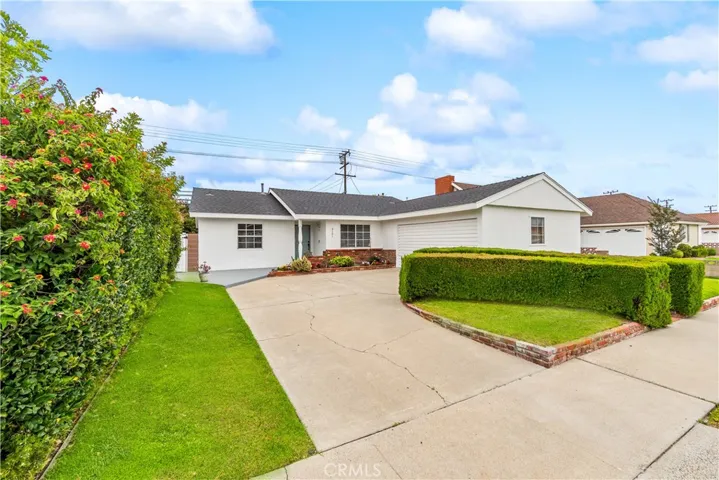 6101 Killarney, Garden Grove, California 92845