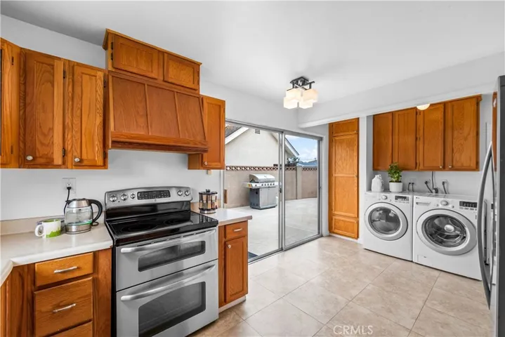 6101 Killarney, Garden Grove, California 92845