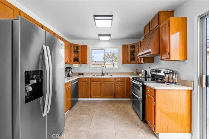 6101 Killarney, Garden Grove, California 92845