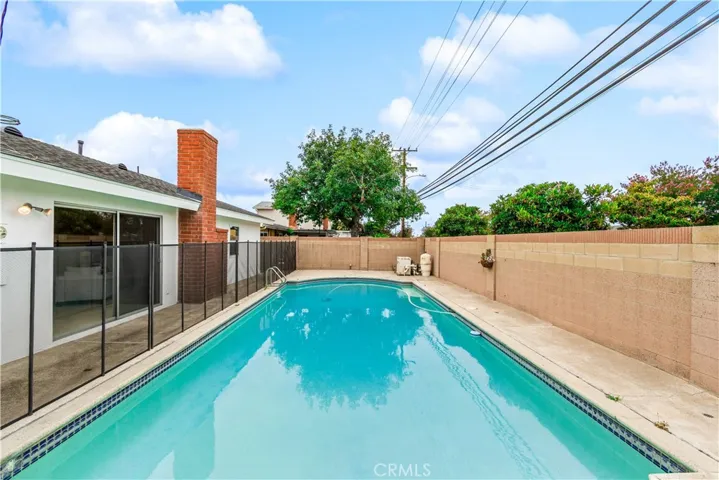 6101 Killarney, Garden Grove, California 92845