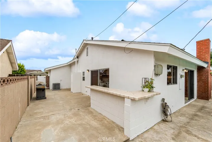6101 Killarney, Garden Grove, California 92845