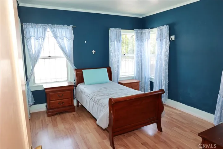 4131 S Hobart, Los Angeles, California 90062