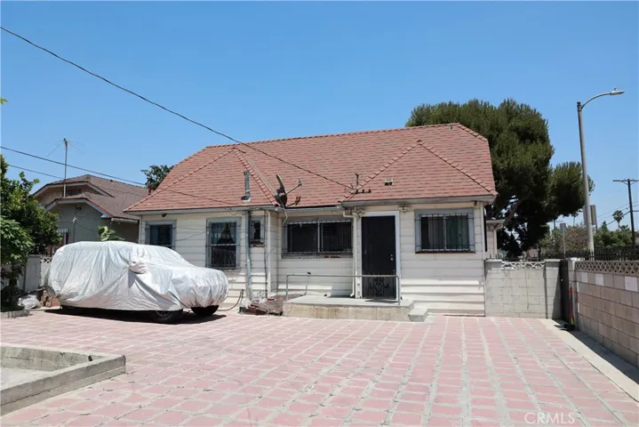4131 S Hobart, Los Angeles, California 90062