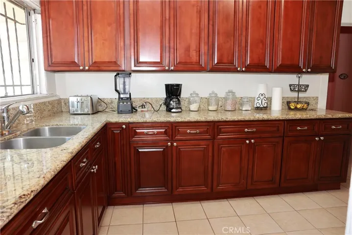 4131 S Hobart, Los Angeles, California 90062