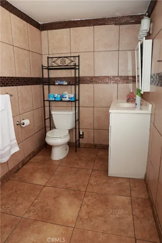 4131 S Hobart, Los Angeles, California 90062