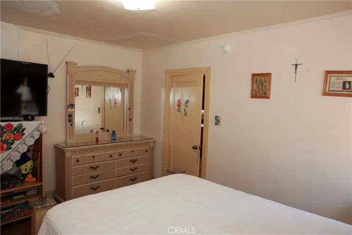 4131 S Hobart, Los Angeles, California 90062