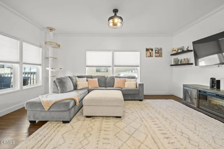 8-web-or-mls-SeaoroStudios-15750Arroyo-8
