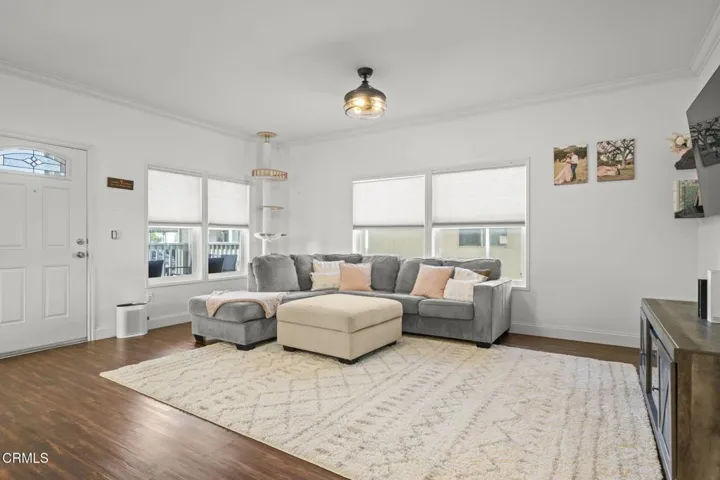9-web-or-mls-SeaoroStudios-15750Arroyo-9