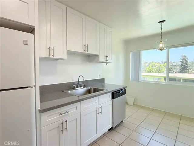 1301 S Atlantic Boulevard B424, Monterey Park, California 91754