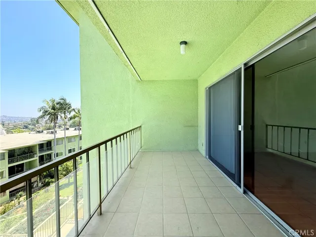 1301 S Atlantic Boulevard B424, Monterey Park, California 91754