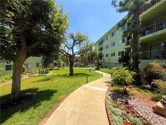1301 S Atlantic Boulevard B424, Monterey Park, California 91754