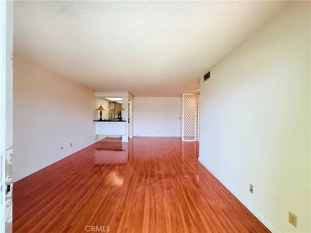 1301 S Atlantic Boulevard B424, Monterey Park, California 91754