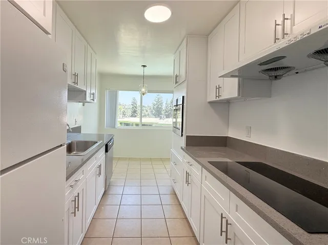 1301 S Atlantic Boulevard B424, Monterey Park, California 91754