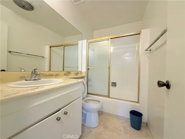 1301 S Atlantic Boulevard B424, Monterey Park, California 91754