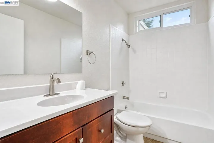 975 Murrieta Blve 24, Livermore, California 94550