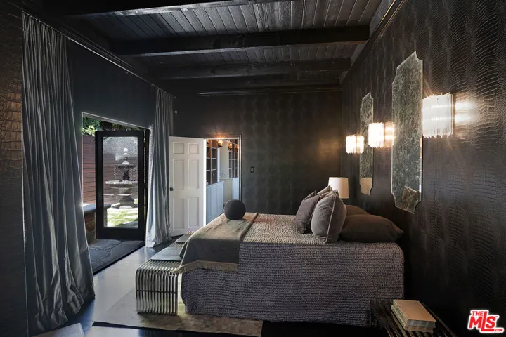 7318 Pacific View Drive, Los Angeles, California 90068