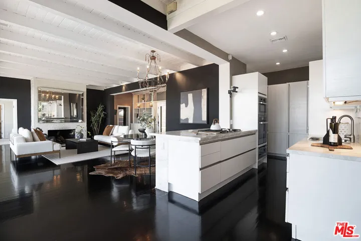 7318 Pacific View Drive, Los Angeles, California 90068
