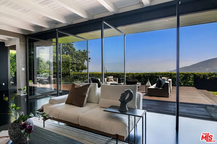 7318 Pacific View Drive, Los Angeles, California 90068