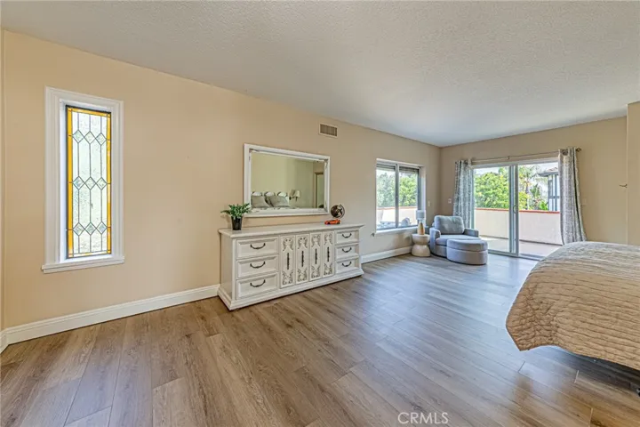 1737 Gainsborough Road, San Dimas, California 91773
