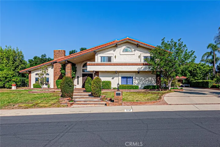 1737 Gainsborough Road, San Dimas, California 91773