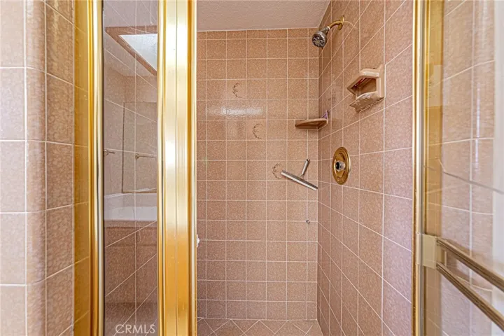 1737 Gainsborough Road, San Dimas, California 91773