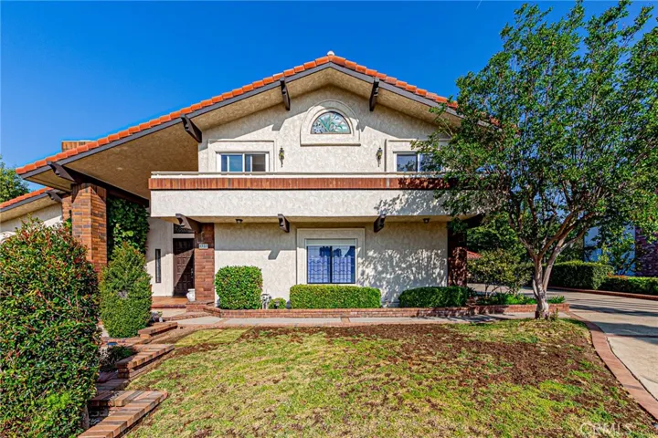 1737 Gainsborough Road, San Dimas, California 91773
