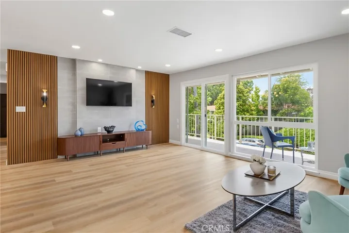 802 Ronda Mendoza N, Laguna Woods, California 92637