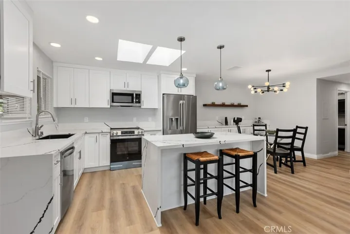 802 Ronda Mendoza N, Laguna Woods, California 92637