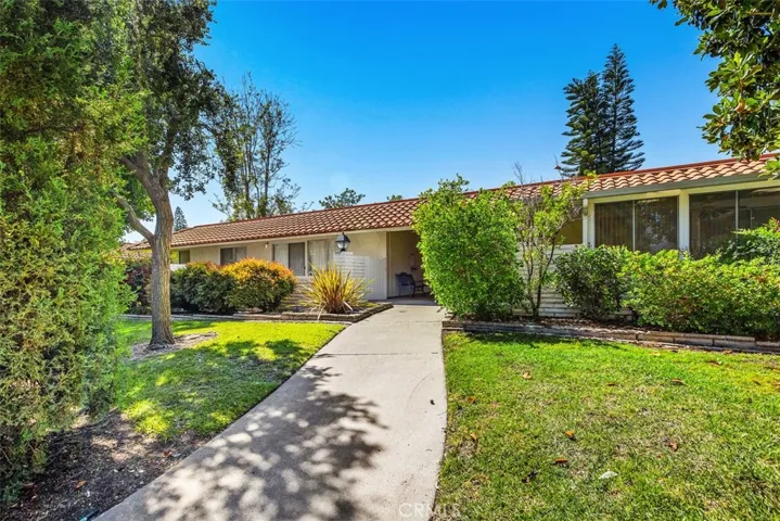 802 Ronda Mendoza N, Laguna Woods, California 92637