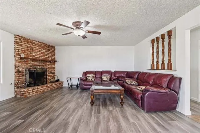 5209 W Avenue M8, Quartz Hill, California 93536