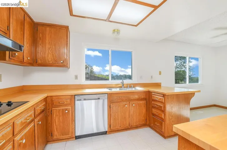 3318 Bluejay Drive, Antioch, California 94509-5186