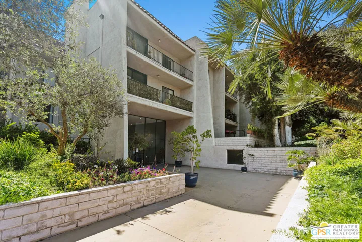 1401 Valley View Road 321, Glendale, California 91202