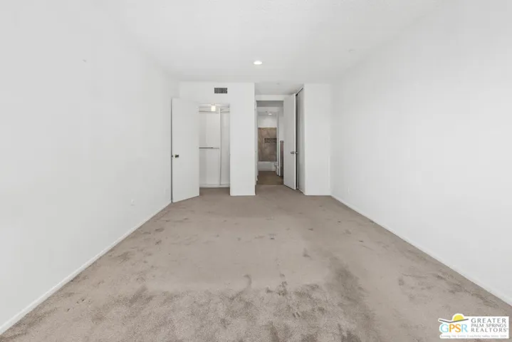 1401 Valley View Road 321, Glendale, California 91202
