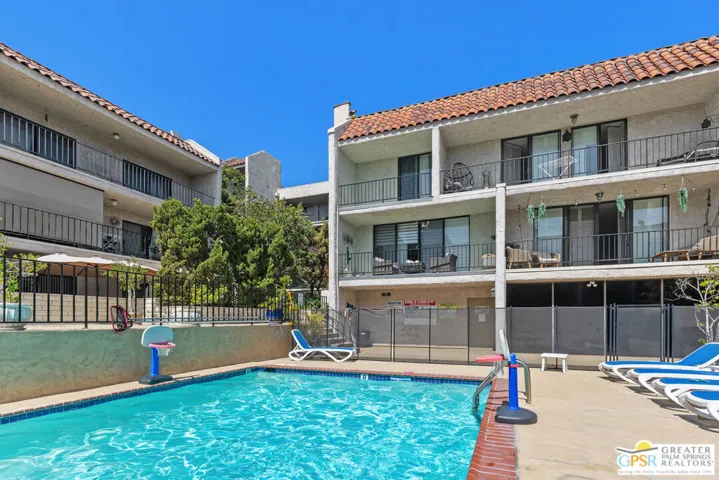 1401 Valley View Road 321, Glendale, California 91202