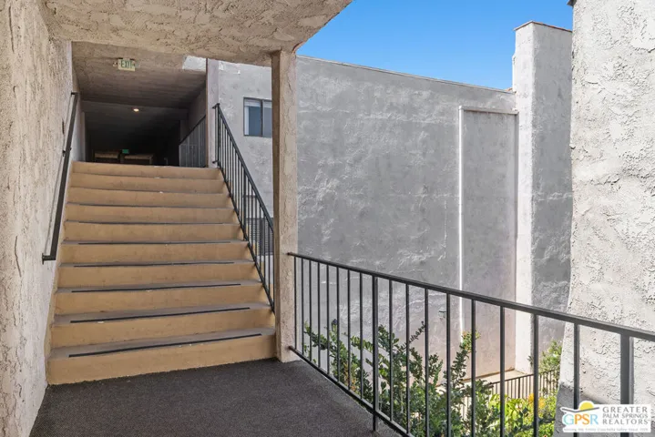 1401 Valley View Road 321, Glendale, California 91202
