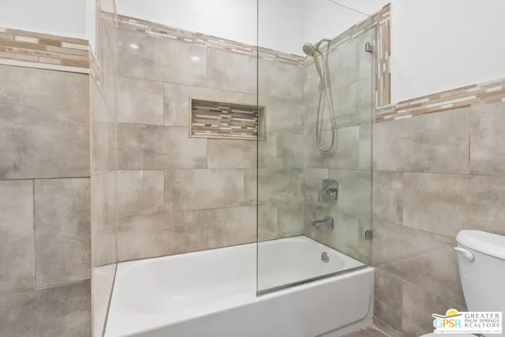 1401 Valley View Road 321, Glendale, California 91202