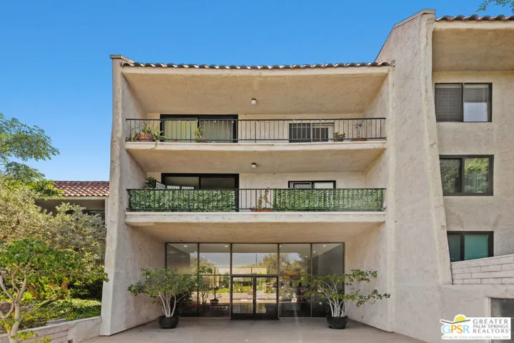 1401 Valley View Road 321, Glendale, California 91202