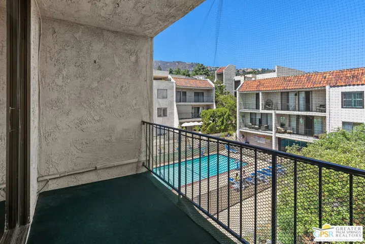 1401 Valley View Road 321, Glendale, California 91202