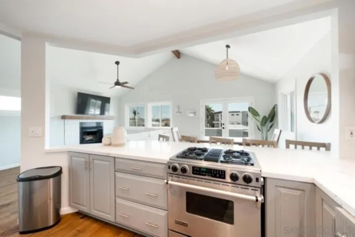 1470 Evergreen, San Diego, California 92106