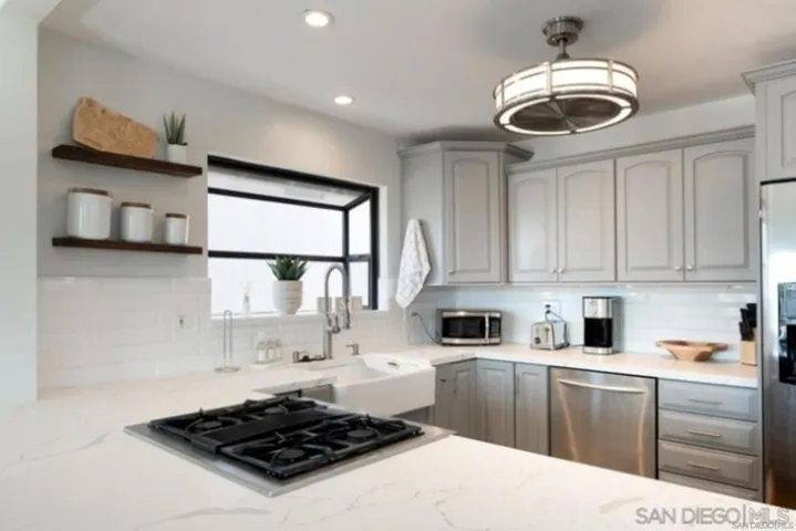1470 Evergreen, San Diego, California 92106