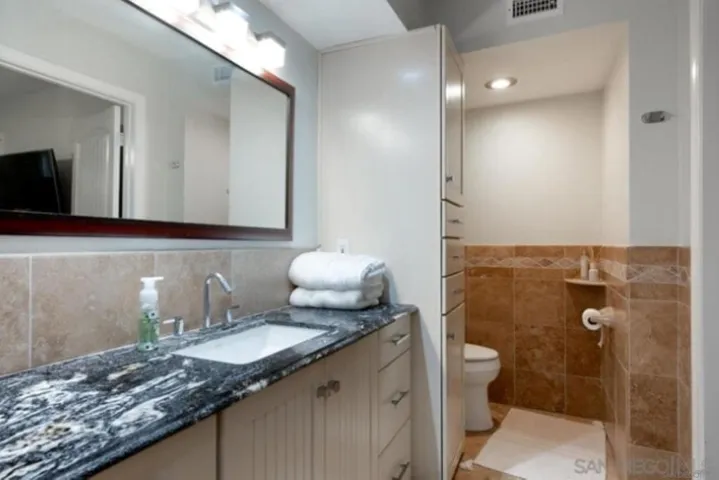 1470 Evergreen, San Diego, California 92106