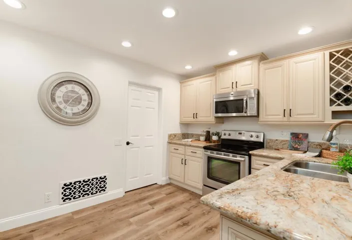 6094 Cumulus Lane, San Diego, California 92110