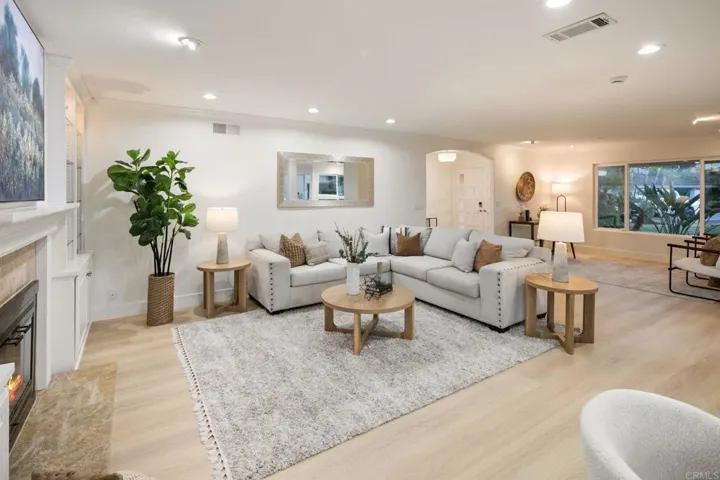 12396 Grandee Court, San Diego, California 92128