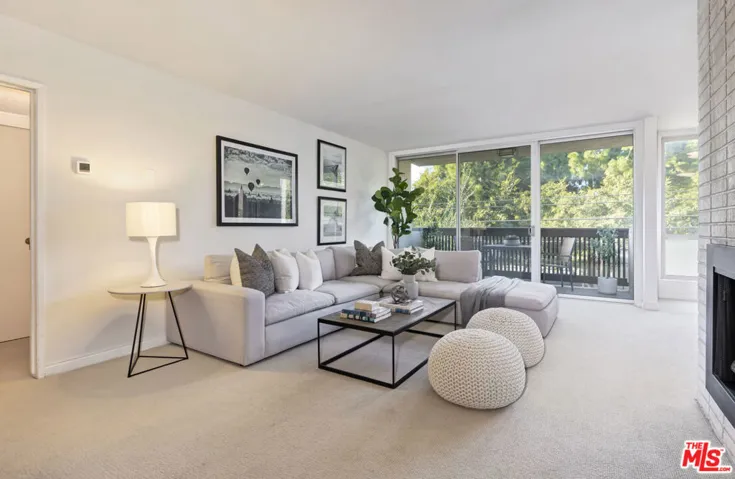 809 S Bundy Drive 214, Los Angeles, California 90049