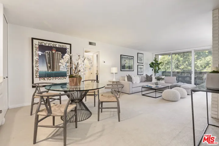 809 S Bundy Drive 214, Los Angeles, California 90049