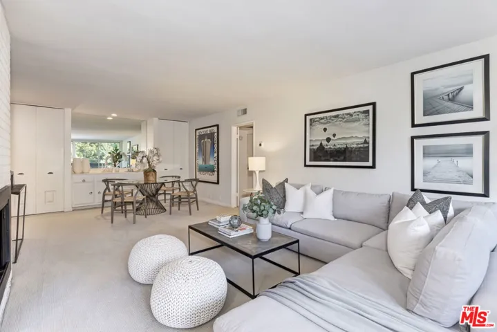 809 S Bundy Drive 214, Los Angeles, California 90049