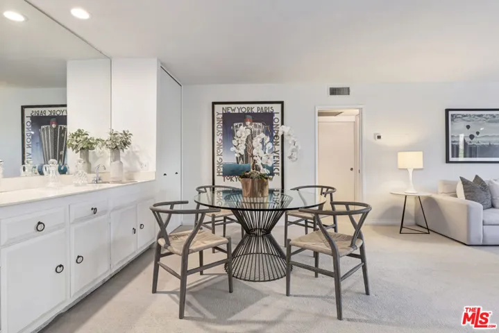 809 S Bundy Drive 214, Los Angeles, California 90049