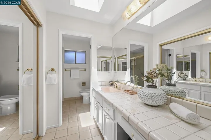 1085 Country Club Drive, Moraga, California 94556